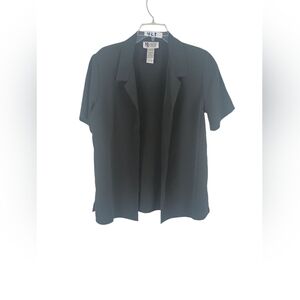 Woman's Maggie Sweet Black Short Sleeve Shirt Size Petite Small gently used